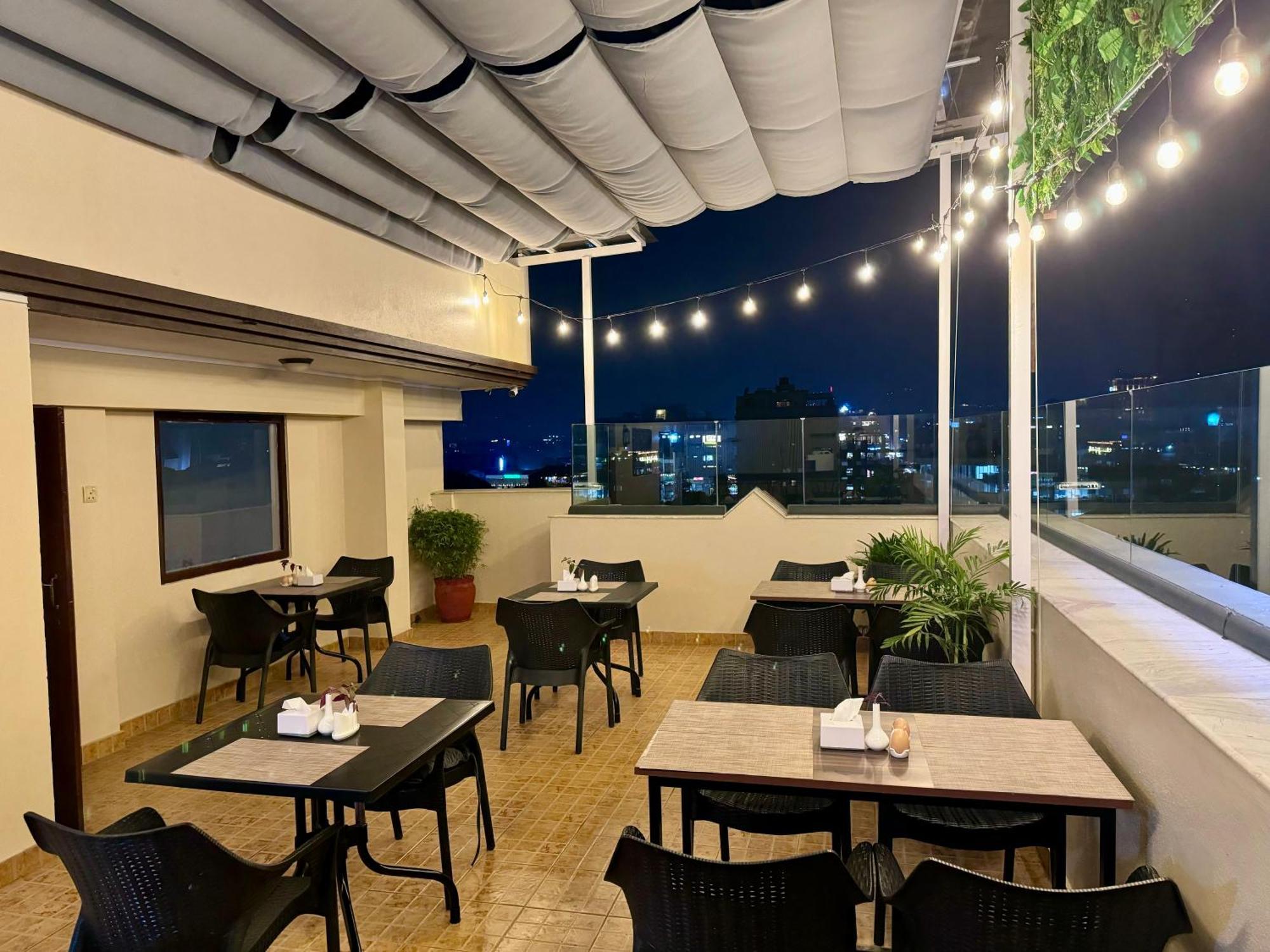 The Luxe Inn Boutique Hotel Катманду Екстер'єр фото